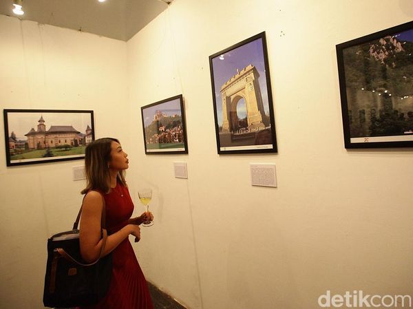 75 Tahun Hubungan Indonesia-Romania dalam Bingkai Foto