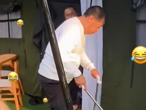 Video Kegiatan Kepala Daerah di Retret: Ngelap Sepatu-Nyapu Video Kegiatan Kepala Daerah di Retret: Ngelap Sepatu-Nyapu