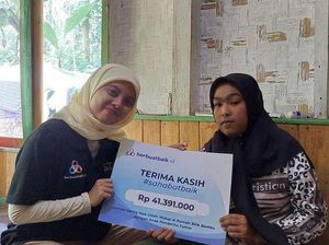 Sahabat Baik Bantu Pengobatan Tumor Santi dan Ternak Domba untuk Keluarga Sahabat Baik Bantu Pengobatan Tumor Santi dan Ternak Domba untuk Keluarga