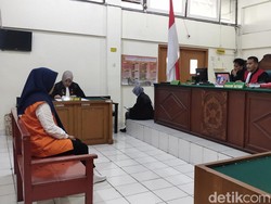 Bidan Agustina Dituntut 4 Tahun Penjara, Terbukti Langgar UU Kesehatan