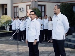 Hari Pertama Ngantor, Adi Arnawa Janjikan Reward ke Pegawai