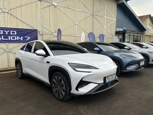 Klarifikasi BYD soal Mobil Listrik Sealion 7 yang Dikeluhkan Konsumen Klarifikasi BYD soal Mobil Listrik Sealion 7 yang Dikeluhkan Konsumen