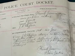 Uniknya Catatan Kepolisian Tahun 1904, Jangan Menunggangi Kuda Saat Mabuk