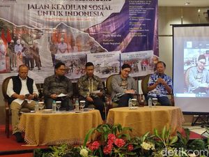 Jalan Daerah Harus Terkoneksi dengan Tol dan Infrastruktur Lainnya Jalan Daerah Harus Terkoneksi dengan Tol dan Infrastruktur Lainnya