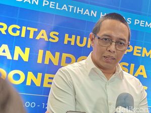 Pernyataan Hasan Nasbi soal Teror Babi Dimasak Saja Dinilai Tak Pantas Pernyataan Hasan Nasbi soal Teror Babi Dimasak Saja Dinilai Tak Pantas