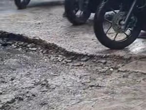 Jalan Stasiun Citayam Rusak, Pemkot Akan Cek Meski Anggaran Kena Efisiensi Jalan Stasiun Citayam Rusak, Pemkot Akan Cek Meski Anggaran Kena Efisiensi