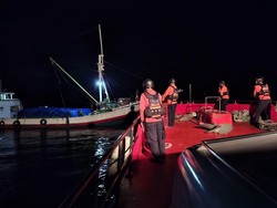 Kapal Muat Pupuk Rusak Mesin di Perairan Ampenan, Seluruh ABK Selamat