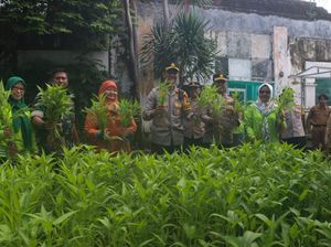 Polres Pasuruan Kota Dukung Upaya Ketahanan Pangan Warga di Kebonagung Polres Pasuruan Kota Dukung Upaya Ketahanan Pangan Warga di Kebonagung