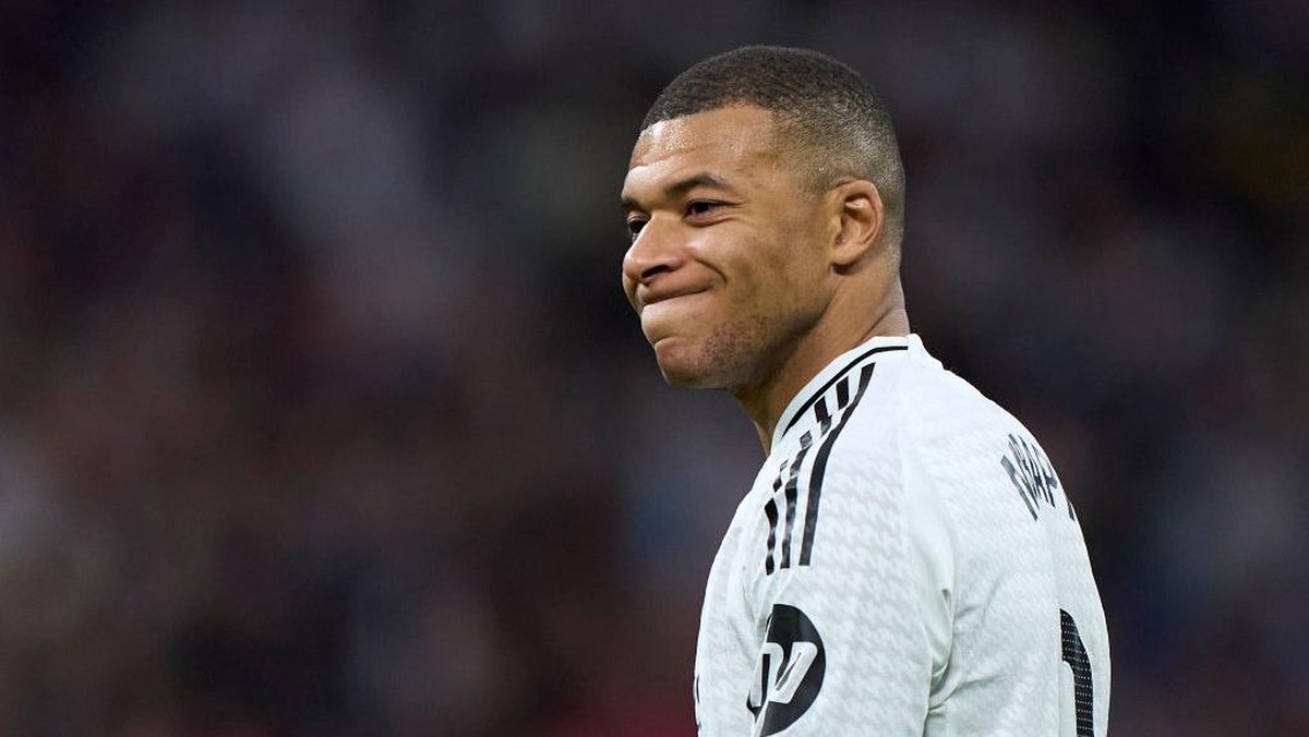 Bintang Real Madrid Kylian Mbappe sedang puasa gol usai mejan di tiga pertandingan terakhir. (Foto: Getty Images/Diego Souto)