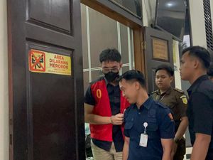 Mario Dandy Bungkam Usai Sidang Terkait Pencabulan Eks Pacar Mario Dandy Bungkam Usai Sidang Terkait Pencabulan Eks Pacar