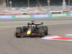 Video: Max Verstappen Uji Coba Mobil Red Bull Baru RB21 di Bahrain