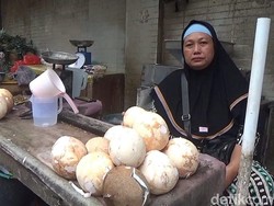 Harga Kelapa di Lampung Naik Tiga Kali Lipat, Pembelian Dibatasi
