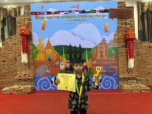 Kisah Ragnar, Siswa SD Peraih Medali Emas di Olimpiade Matematika Internasional Kisah Ragnar, Siswa SD Peraih Medali Emas di Olimpiade Matematika Internasional