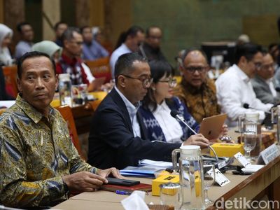 Rapat Perdana Mendikti Brian Yuliarto dengan Komisi X Digelar Tertutup