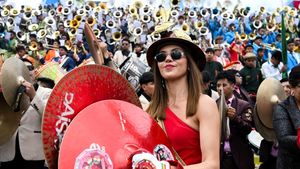 Ribuan Musisi Semarakkan Pembukaan Karnaval Bolivia