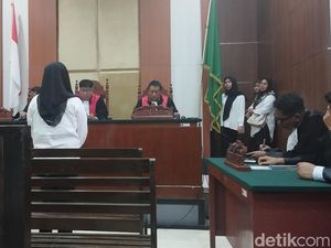 Perjalanan Kasus Fatmasari Calo Akpol Rp 4,9 M hingga Divonis 4 Tahun Bui Perjalanan Kasus Fatmasari Calo Akpol Rp 4,9 M hingga Divonis 4 Tahun Bui