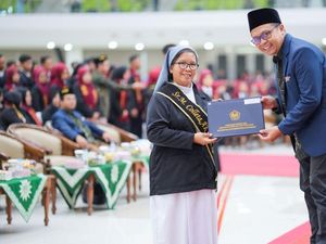Biarawati Katolik Ini Lulus dari Universitas Muhammadiyah Surakarta, Belajar Apa? Biarawati Katolik Ini Lulus dari Universitas Muhammadiyah Surakarta, Belajar Apa?