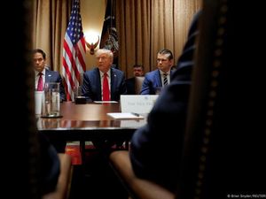 Amerika PHK Massal, Elon Musk Pimpin Rapat Kabinet Bahas Efisiensi