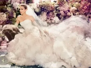 Viral Gaun Pengantin Sarah Jessica Parker Dijual Murah di Toko Barang Bekas Viral Gaun Pengantin Sarah Jessica Parker Dijual Murah di Toko Barang Bekas