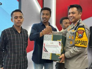 Kapolres Bangkalan Baksos Polri Presisi Bareng Mahasiswa Jelang Ramadan Kapolres Bangkalan Baksos Polri Presisi Bareng Mahasiswa Jelang Ramadan