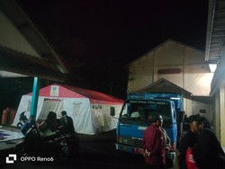 Kemensos Salurkan Bantuan ke Korban Bencana Pergeseran Tanah Tasikmalaya