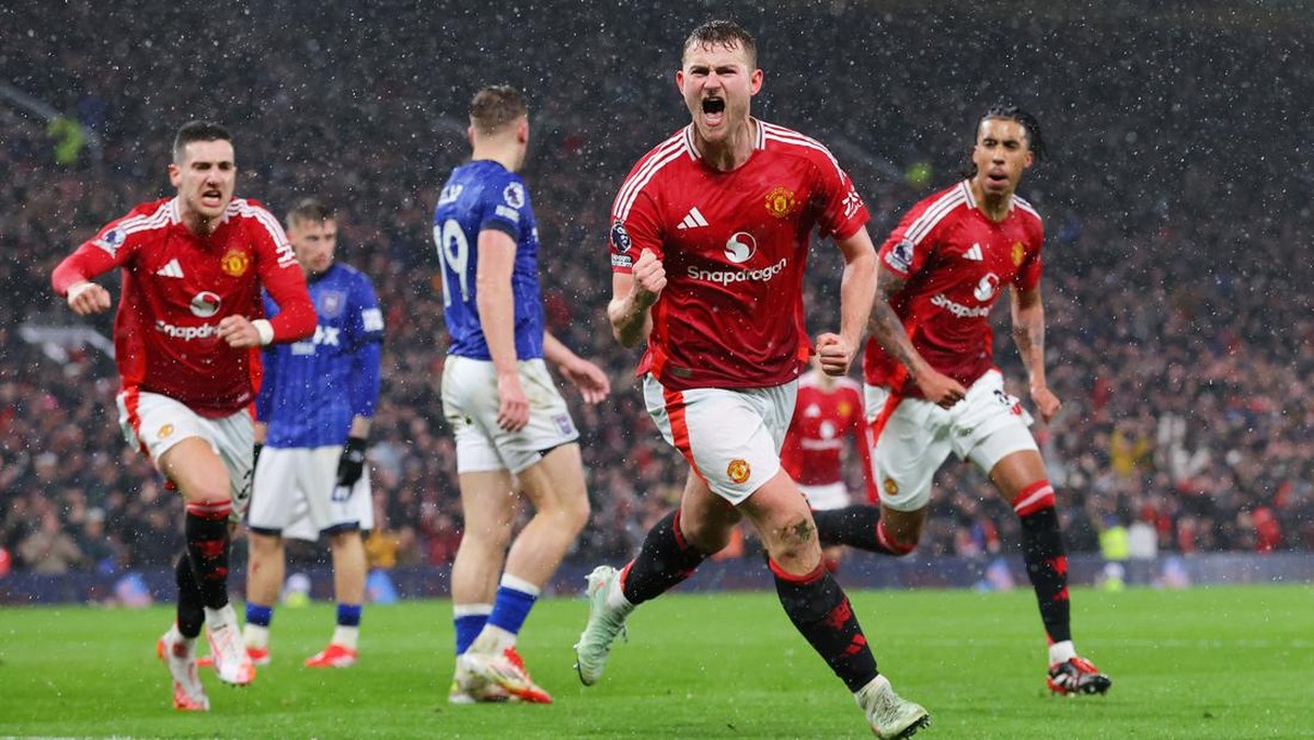 MU vs Ipswich Town di babak pertama. (Foto: Getty Images/James Gill - Danehouse)