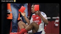 Bukan cuma mematikan dari bola mati, MU bahkan dibilang menyontek Arsenal dalam urusan dapat kartu merah. Foto: Dok. Internet (X/Twitter)