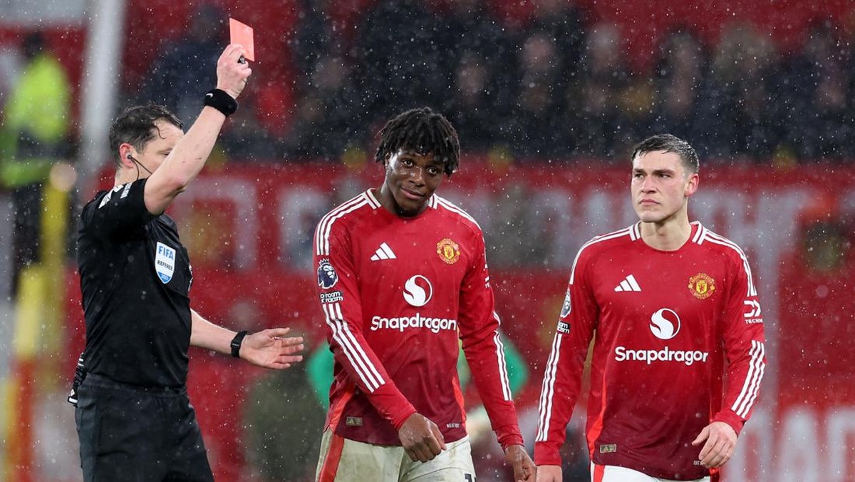 Patrick Dorgu di laga Man Utd vs Ipswich Town. (Foto: Getty Images/Alex Livesey)