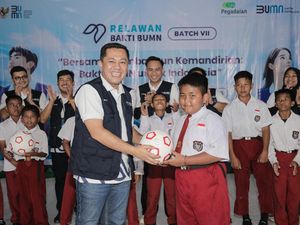 Relawan Bakti BUMN Pegadaian Berdayakan Masyarakat-Latih UMKM di Derawan