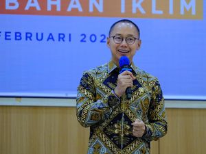 Eddy Soeparno Yakin Kasus Pertamina Tak Ganggu Distribusi BBM Eddy Soeparno Yakin Kasus Pertamina Tak Ganggu Distribusi BBM