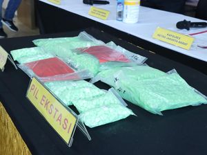 Polisi Tangkap Pengedar Narkoba di Jakbar, 14 Ribu Pil Ekstasi Disita