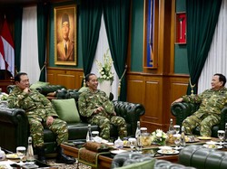 Prabowo Terima Kasih ke SBY-Jokowi: Saya Bangga Ditemani 2 Mantan Presiden