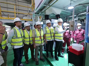 Perkuat Kemandirian Energi, KSI Produksi Perdana Katalis SGB & ME-Kat 200 Perkuat Kemandirian Energi, KSI Produksi Perdana Katalis SGB & ME-Kat 200