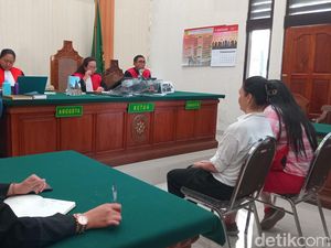 Curi Laptop di Supermarket Kuta Utara, Wanita Australia Divonis 5 Bulan Bui Curi Laptop di Supermarket Kuta Utara, Wanita Australia Divonis 5 Bulan Bui