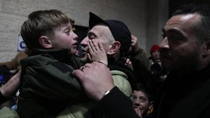 Suasana Haru Saat Puluhan Tahanan Palestina Dibebaskan Israel