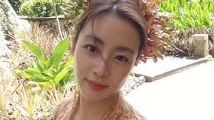 7 Foto Kang So Ra Boyong Suami dan Anak ke Bali, Tampil Anggun Berkebaya