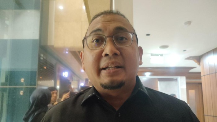 Andre Rosiade Andre Rosiade di kompleks parlemen, Senayan, Jakarta Pusat, Jumat (28/2/2025).