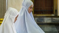 Panduan Lengkap Bacaan Tahiyat Akhir Sampai Salam
