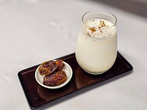 Khasiat Susu Kurma untuk Kesehatan, Cocok Diminum saat Sahur dan Berbuka Khasiat Susu Kurma untuk Kesehatan, Cocok Diminum saat Sahur dan Berbuka