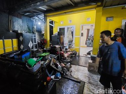 14 Rumah di Ngamprah Rusak Diterjang Banjir Bandang