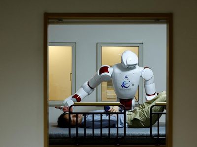Jepang Kembangkan Robot AI untuk Rawat Lansia