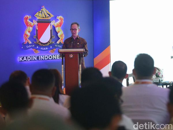 Kadin Gelar Kuliah Keuangan Bahas Ekonomi Indonesia