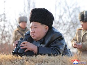 Korut Uji Coba Rudal Antipesawat, Diawasi Kim Jong Un Korut Uji Coba Rudal Antipesawat, Diawasi Kim Jong Un