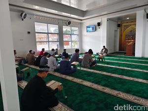 Ramadan di Masjid Sejuta Pemuda: Ngabuburit-Iktikaf Bintang Lima Ramadan di Masjid Sejuta Pemuda: Ngabuburit-Iktikaf Bintang Lima