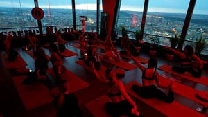 Mencari Ketenangan Lewat Yoga dan Panorama Kota Praha