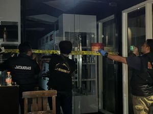 Kesaksian Warga Semarang soal Tempat Hiburan yang Sediakan Penari Striptis Kesaksian Warga Semarang soal Tempat Hiburan yang Sediakan Penari Striptis