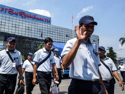 Bingkai Sepekan: Badai PHK Guncang Dunia Kerja