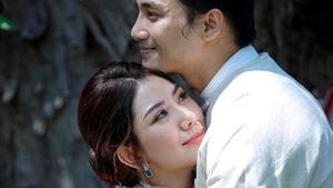 8 Foto Paing Takhon, Eks Biksu Tertampan Menikah dengan Anak Raja Minyak