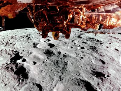 Pesawat Antariksa Blue Ghost Bakal Mendarat di Bulan