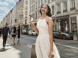 Pose Cantik Anya Geraldine Saat Jajan Es Krim di Seoul dan Paris Pose Cantik Anya Geraldine Saat Jajan Es Krim di Seoul dan Paris